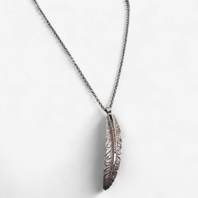 Pendleton Round-Up Montana Silversmiths Feather Necklace
