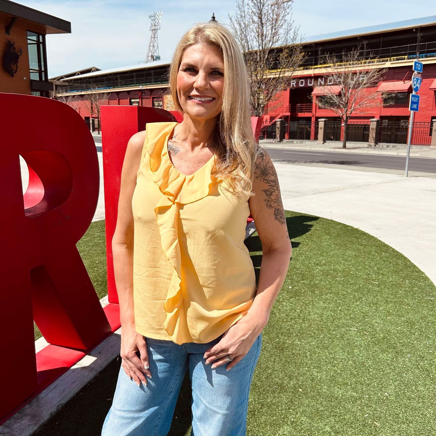 Ladies Roper Pendleton Round-Up Yellow Sleeveless Ruffle Top, size: S