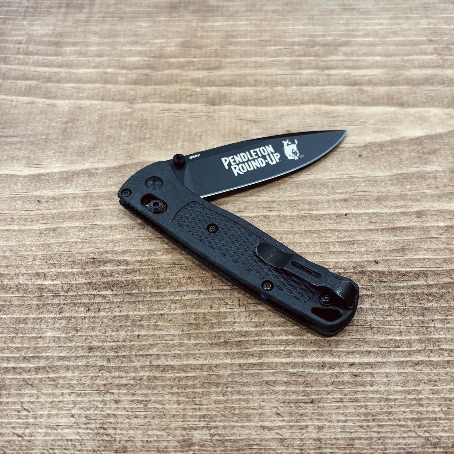 Pendleton Round-Up Benchmade Bugout CF-Elite Knife