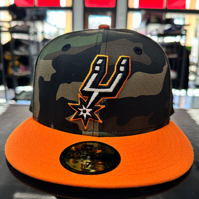 New Era Spurs Hat / Camo / Orange