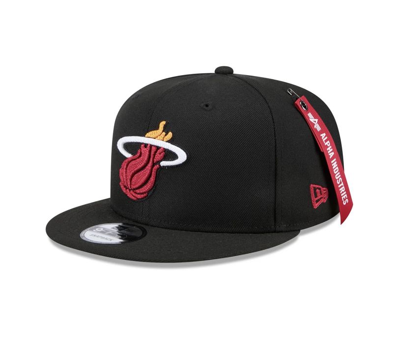 ALPHA INDUSTRIES X MIAMI HEAT 9FIFTY SNAPBACK