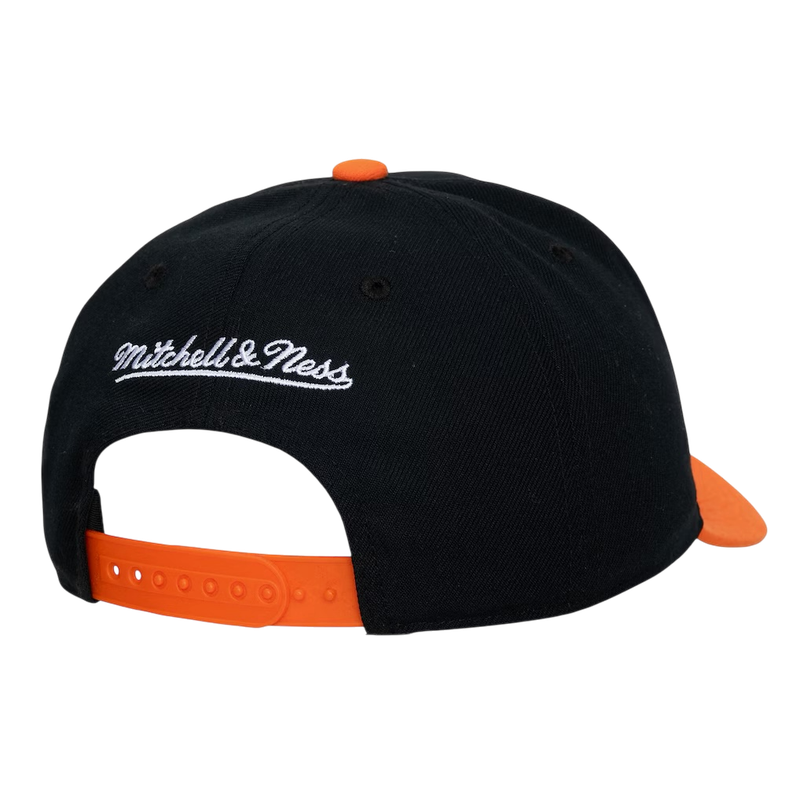 New York Knicks Black/Orange Hardwood Classics Legendary Away Pro Pinch Snapback Hat