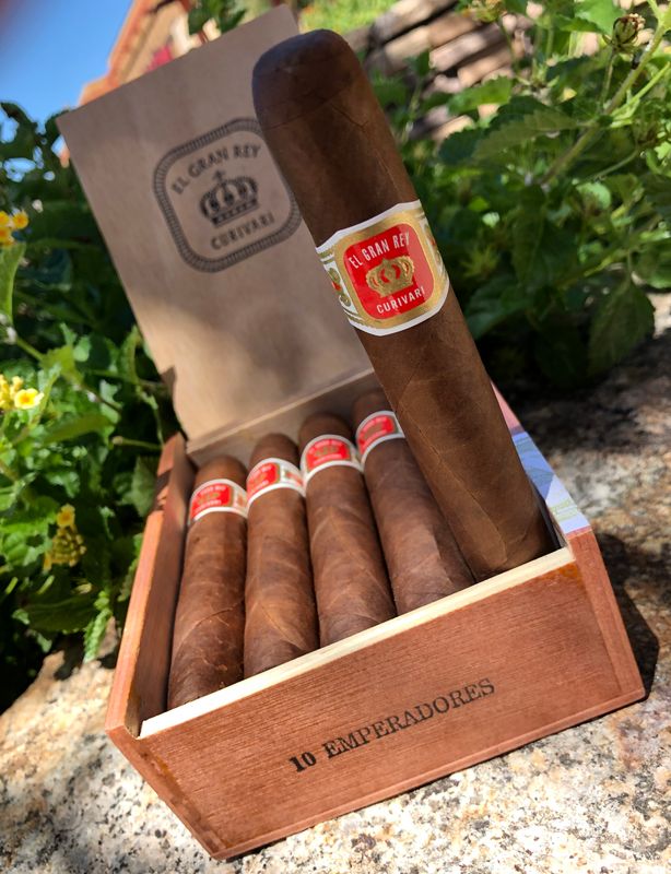 Curivari El Gran Rey Prominentes. 6 1/2 X 50