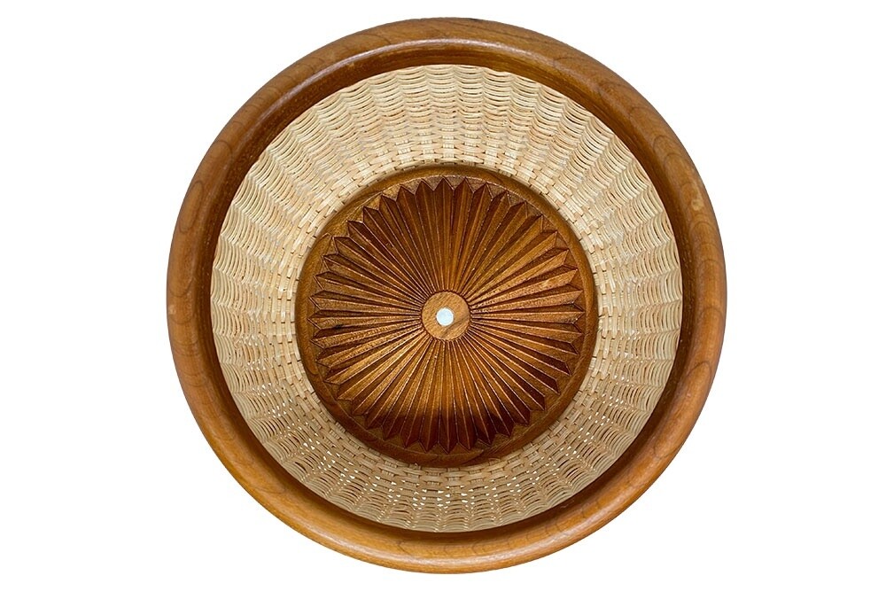 Nantucket Lightship Basket with Daisy Sunburst Carved Base by Judy Paterson