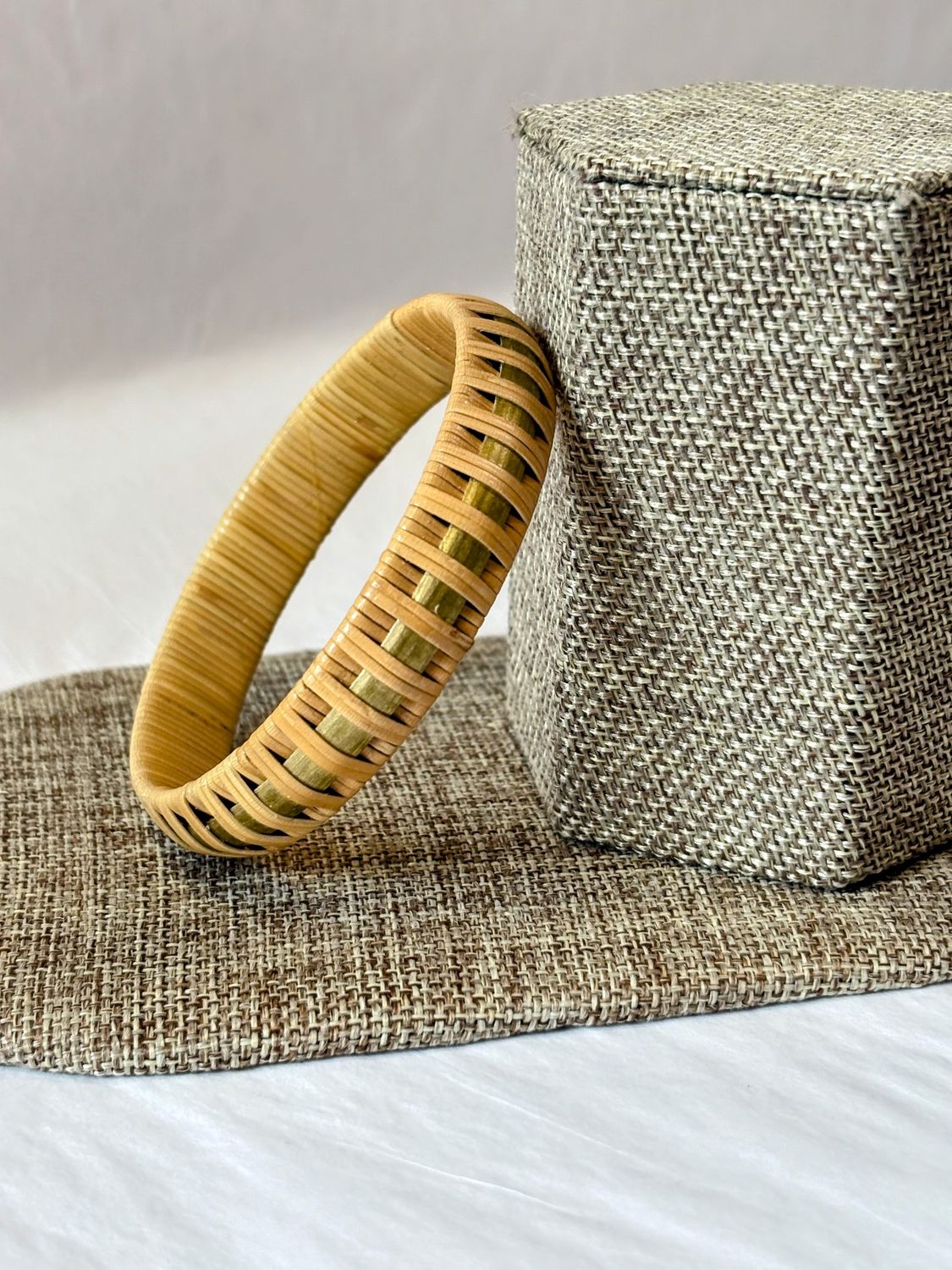 Nantucket Lightship Basket 1/2&quot; Bangle gold