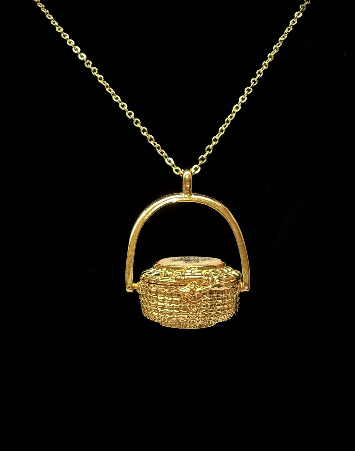 Nantucket Lightship Basket Necklace