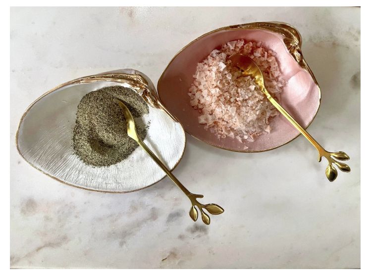 Salt &amp; Pepper Clam Shell Cellars with spoons