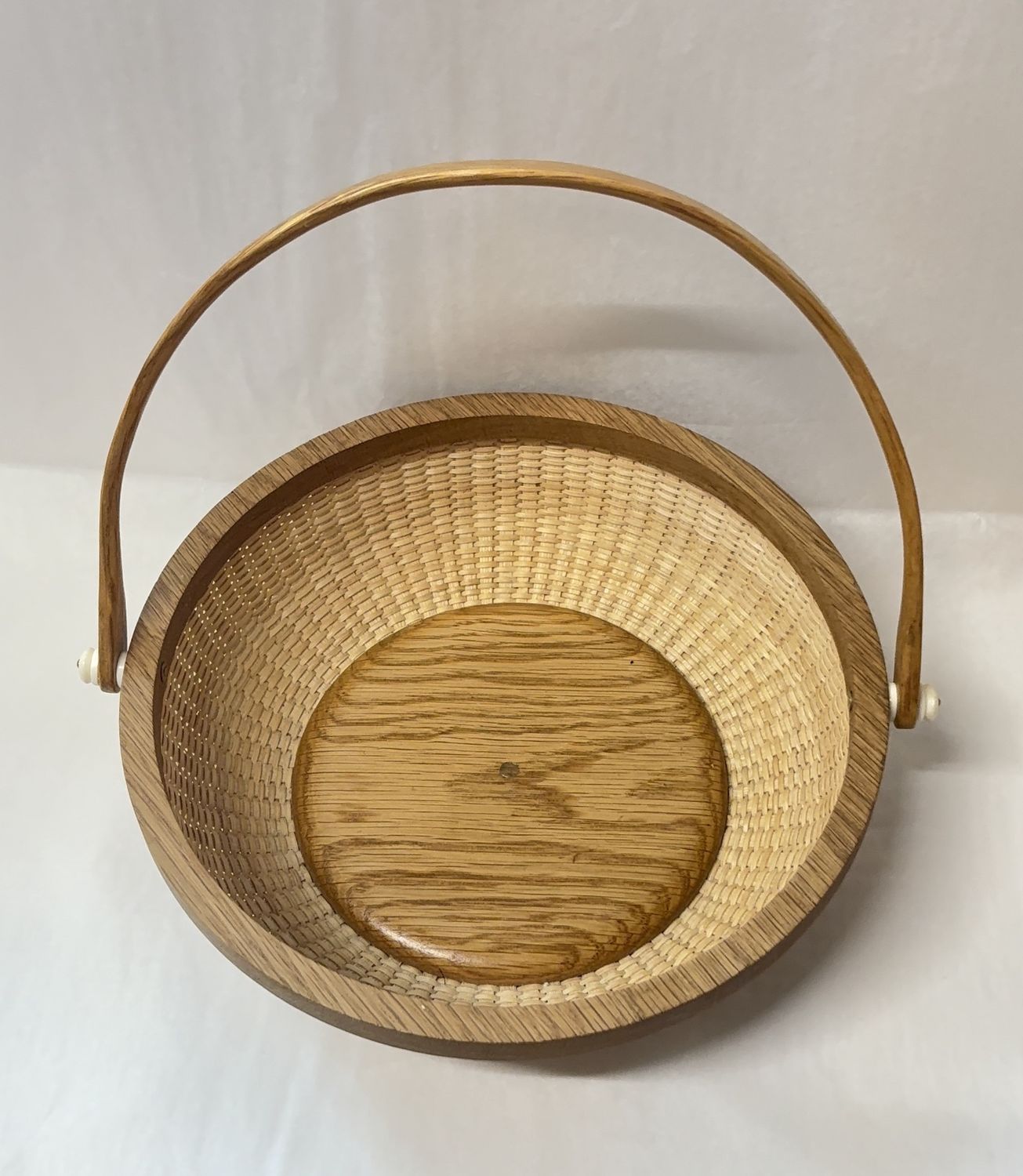 Nantucket Lightship Basket - 9 1/2 Round w/ Oak Accents and Carved Bone Knobs