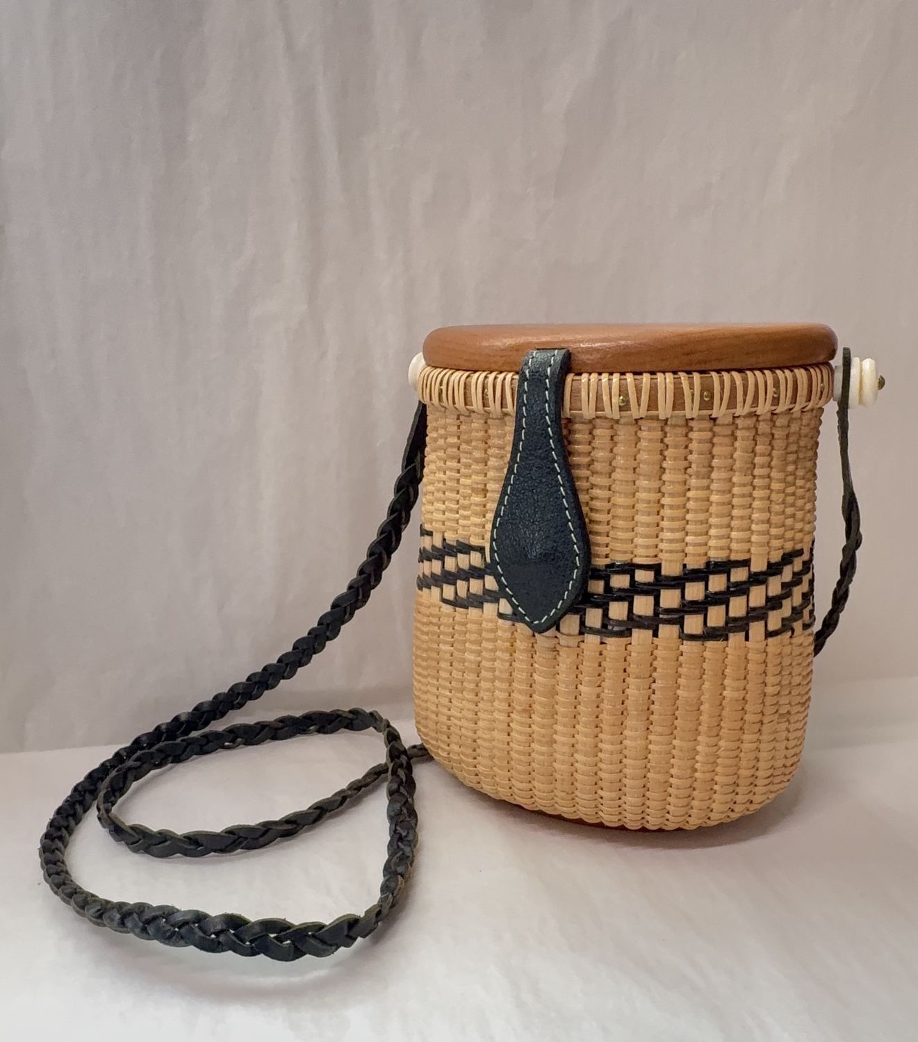 Nantucket Lightship Basket - 6" Creel Purse w/ Cherry wood and Leather Accents - By Pat