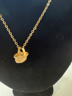 Nantucket Lightship Basket Oval Necklace/ Gold