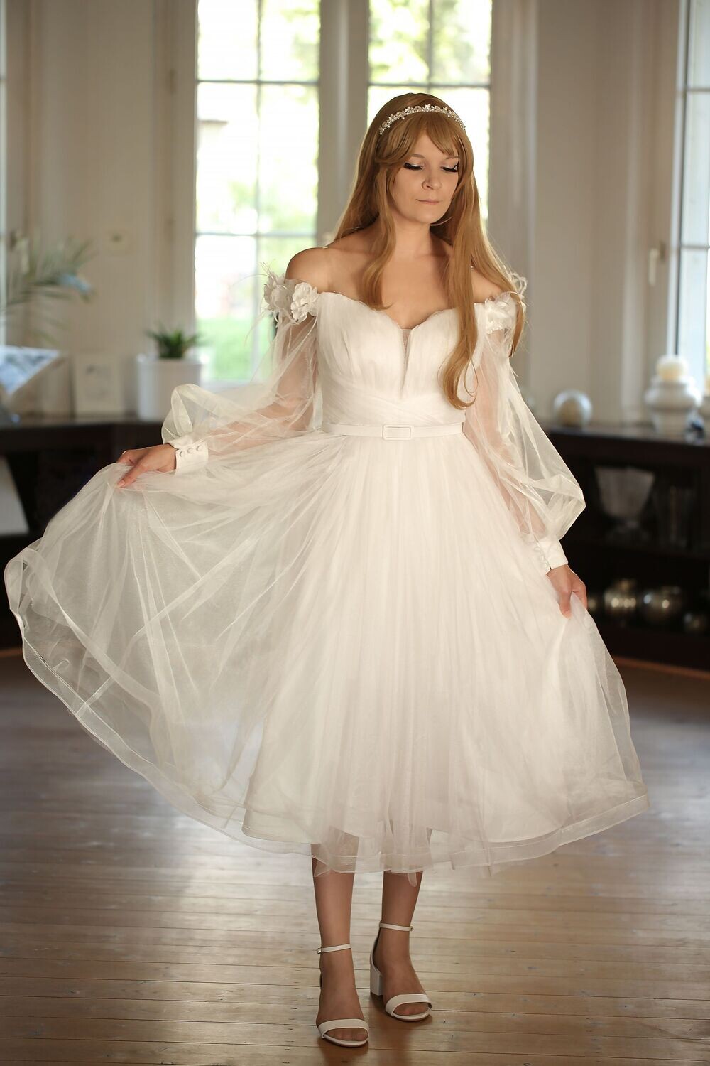 Pearl - A-Linienkleid mit Blümchen-Off Shoulder, Weiß