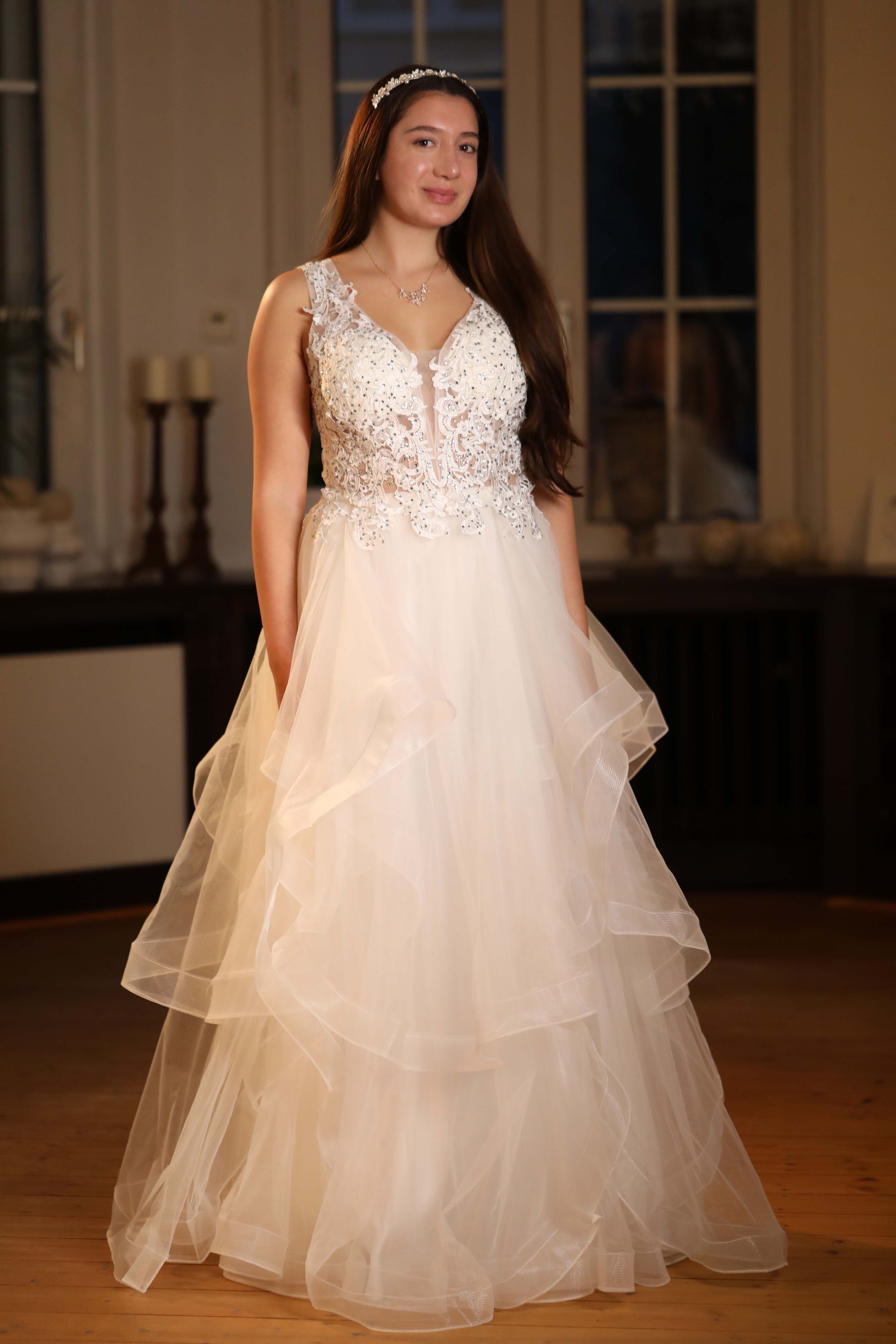 Milly - Tüll Kleid mit Glitzer Steinchen, Weiß