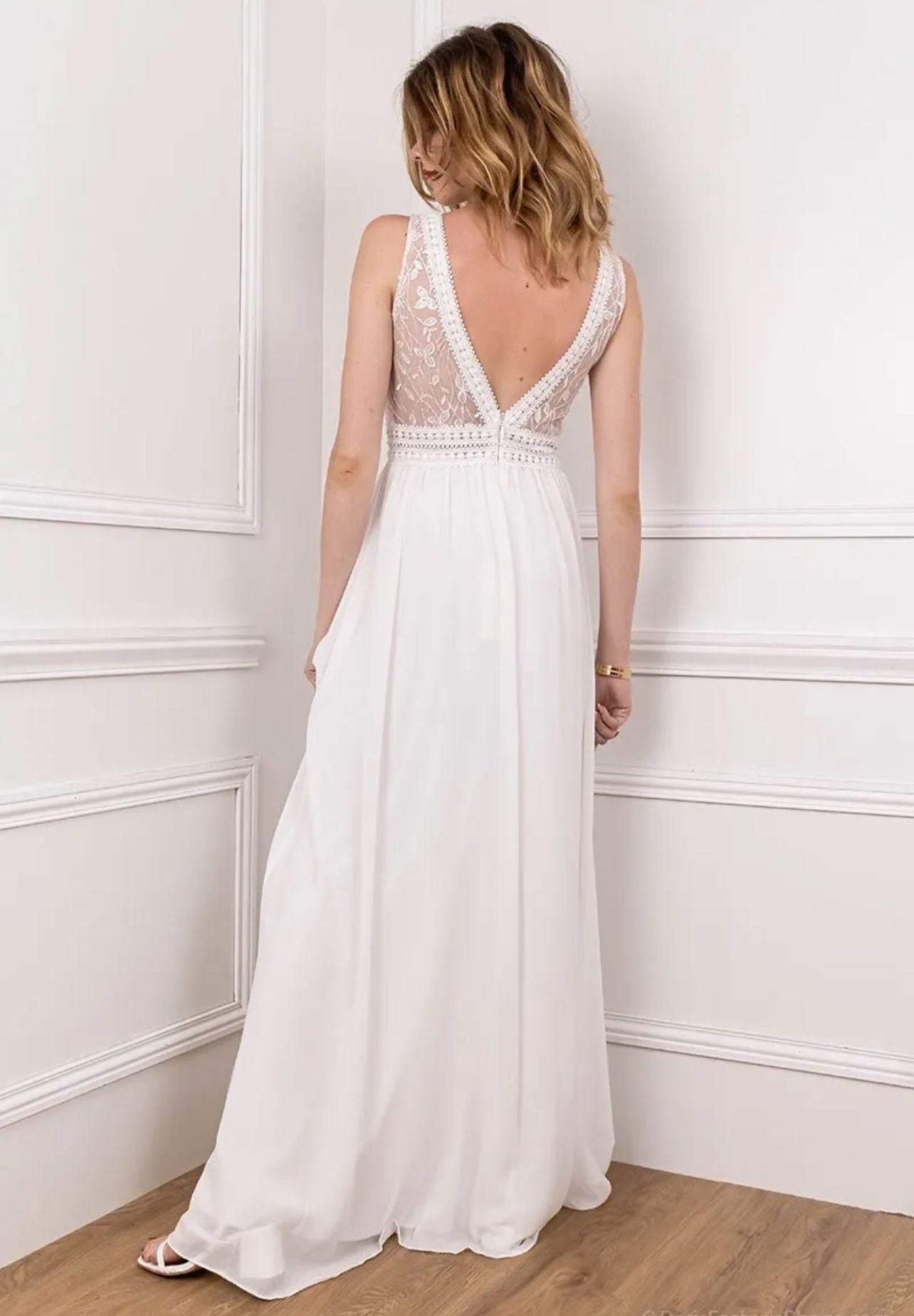 Juli - Leichtes Luftiges Kleid mit Spitze - Weiß