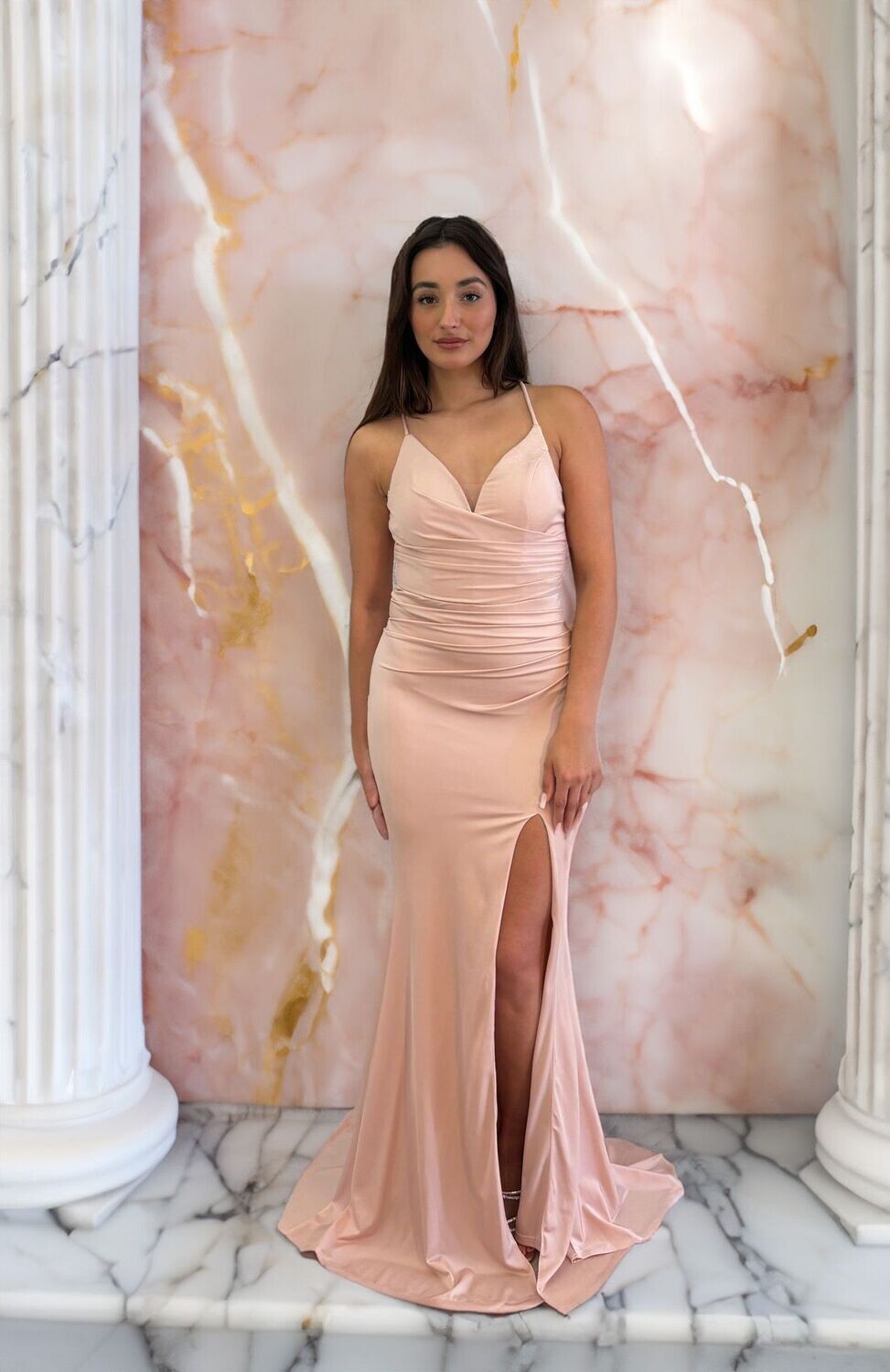 Elenor - Figurbetontes Kleid Hell Rosa