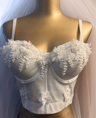 Adora - Korsage/Bustier mit Blumen Applikationen - Size M Adora - Korsage/Bustier mit Blumen Applikationen - Size M
