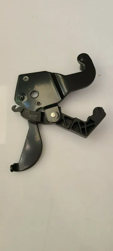 WR13X10427 - GE refrigerator upper door hinge - DISCONTINUED