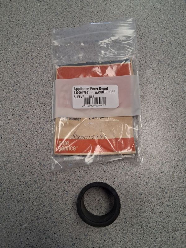 5300017891 - WASHER HOSE SLEEVE - NLA