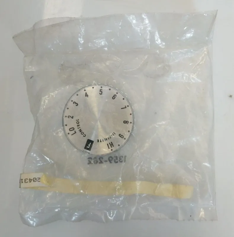 1359-282 1359282 - OEM MAYTAG MAGIC CHEF RANGE KNOB IN ORIGINAL BAG - NLA