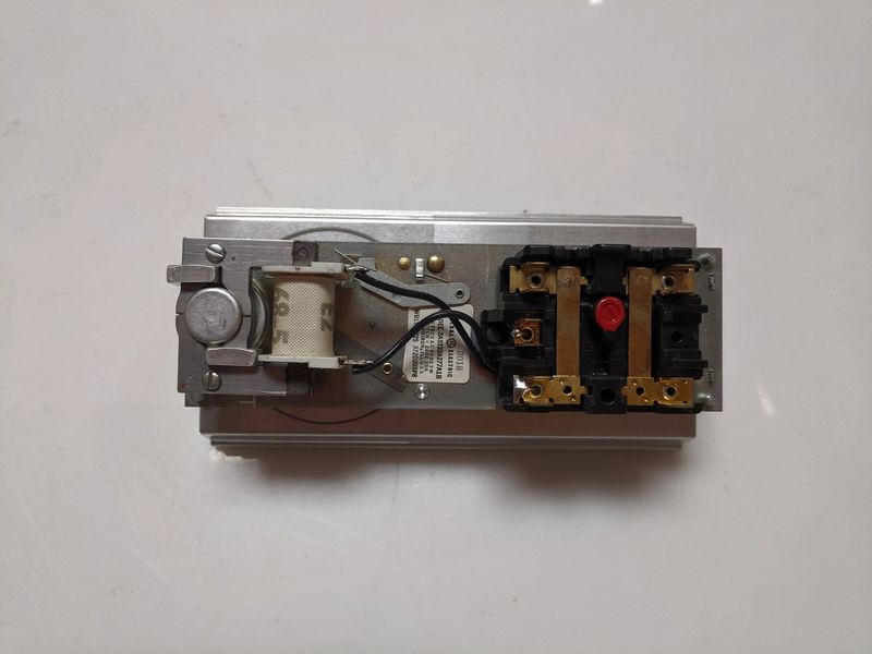 WB19X5225 NEW GENUINE OEM VINTAGE GE RANGE CLOCK IN ORIGINAL PACKAGING - NLA