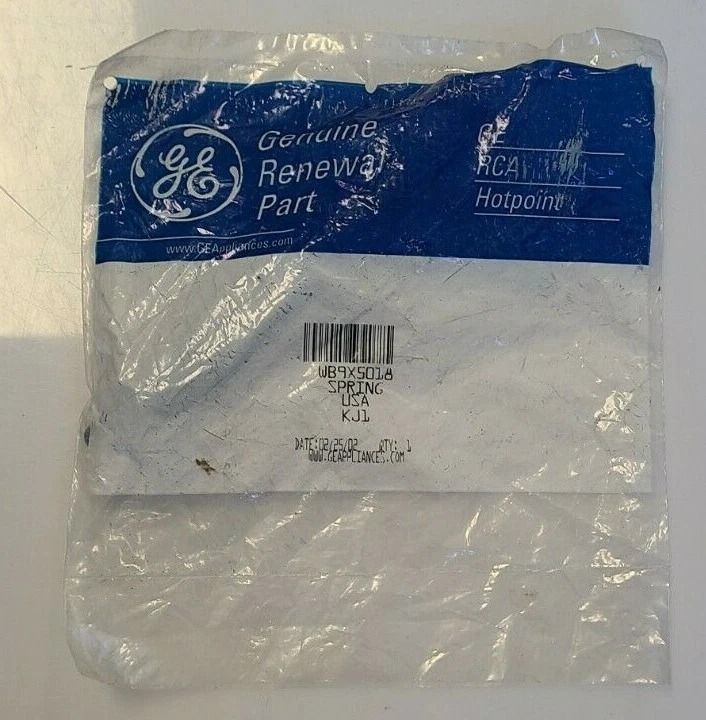 WB9X5018 NEW GENUINE OEM GE RANGE DOOR SPRING IN SEALED ORIGINAL PACKAGING - NLA