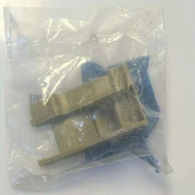 WR2X4733 NEW GENUINE OEM GE FRIDGE KICK PLATE END CAP RH IN ORIGINAL PACKAGING - NLA
