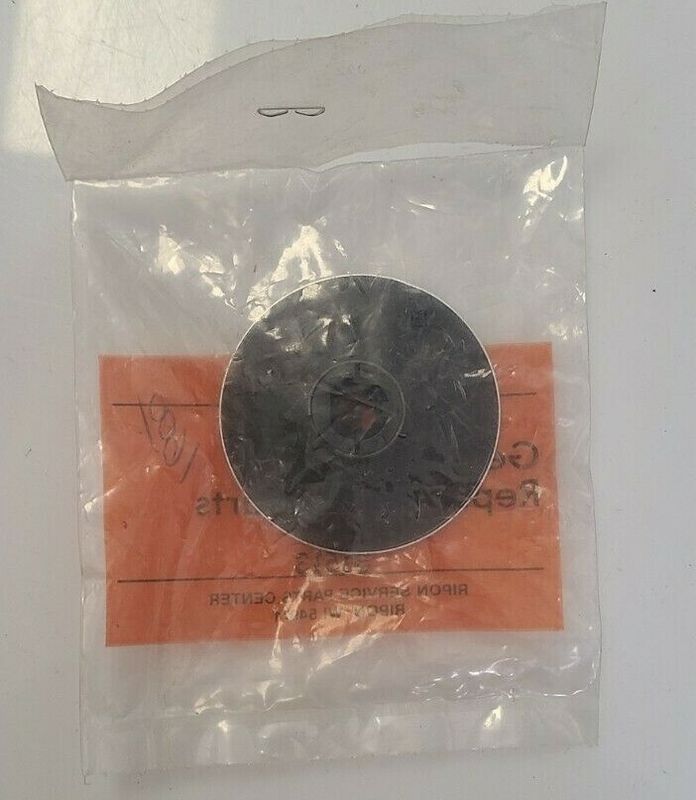 31513 - OEM SPEED QUEEN RSPC KNOB SKIRT IN ORIGINAL PACKAGING - NLA