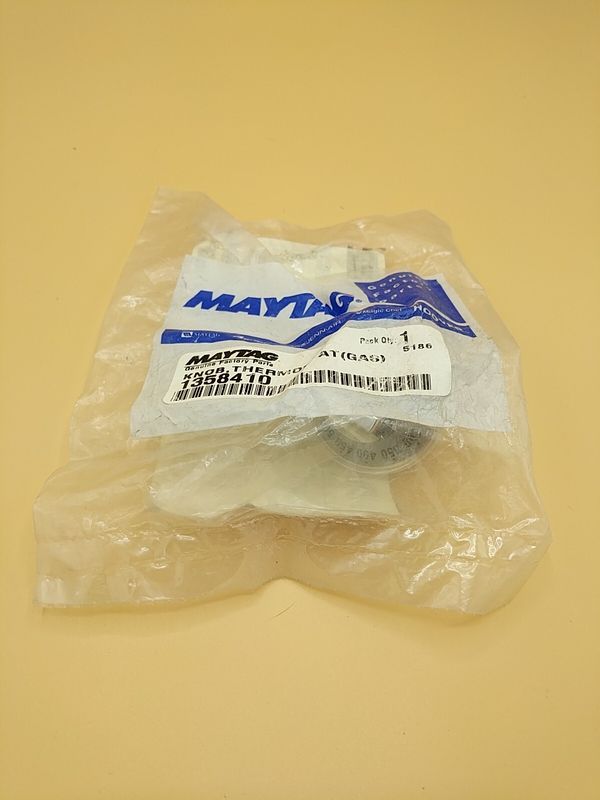 1358410 NEW GENUINE OEM MAYTAG RANGE KNOB IN ORIGINAL PACKAGING - NLA