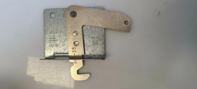 3196119 - WP9761013 - OEM WHIRLPOOL KENMORE CROSLEY RANGE LATCH