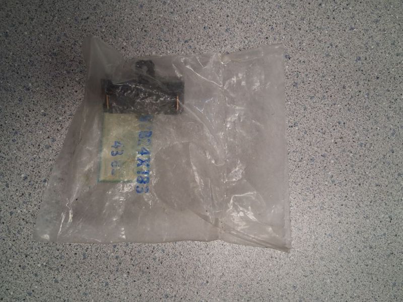 WB24X183 - GE RANGE LATCH SWITCH - NLA