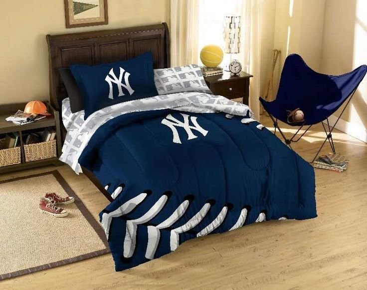 New York Yankees Full/Twin Comforter Set
