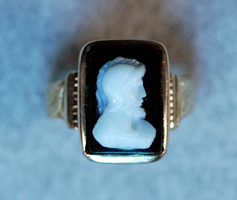 Hardstone Cameo Ring
