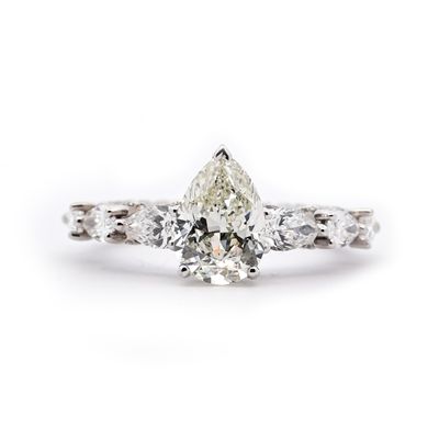 Pear cut Diamond Ring.