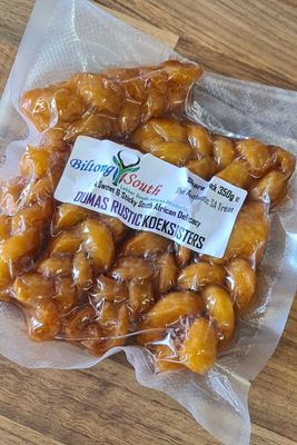 Ouma South's Rustic Koeksisters Share 6 Pack 350g e Ouma South's Rustic Koeksisters Share 6 Pack 350g e
