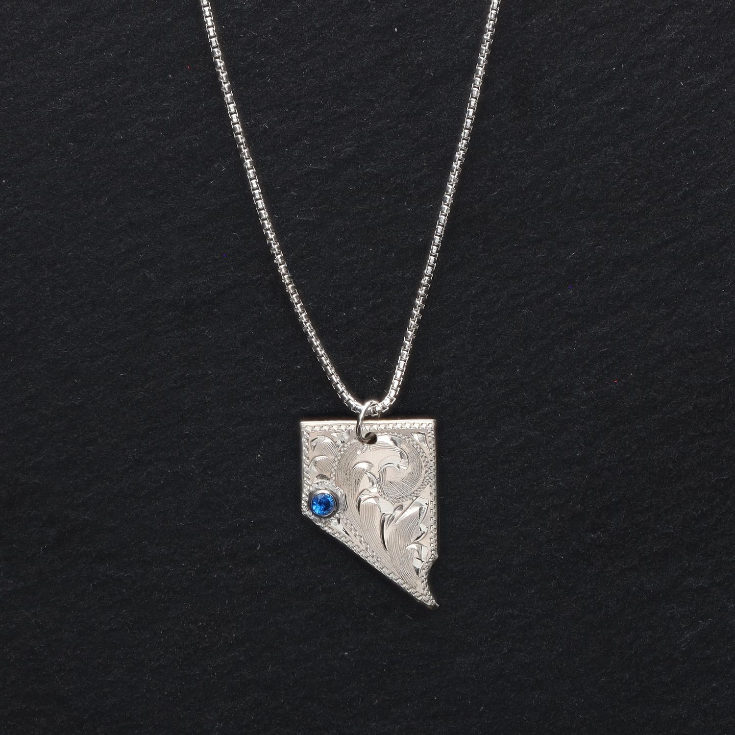 Tooled NV Pendant w/ Blue Stone &amp; 18&quot; Chain