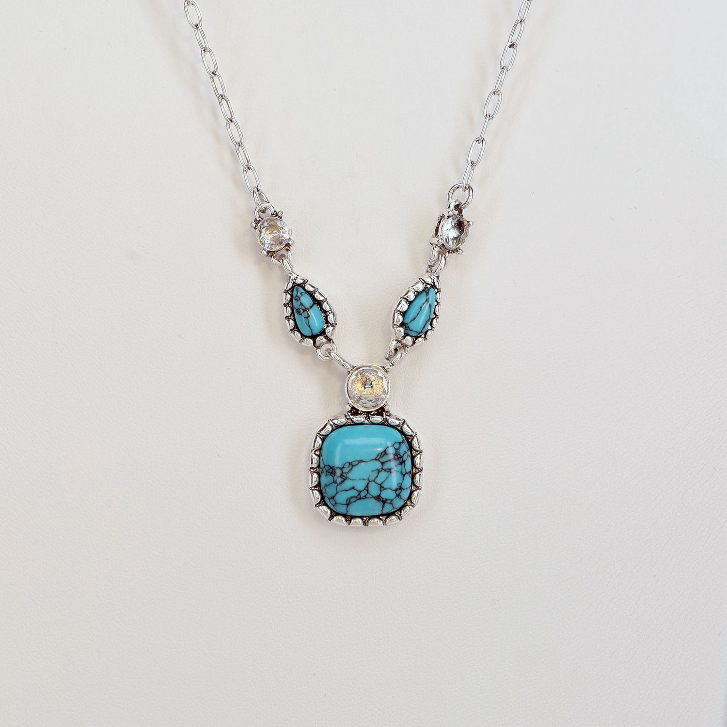 Snowfall Ridge Necklace