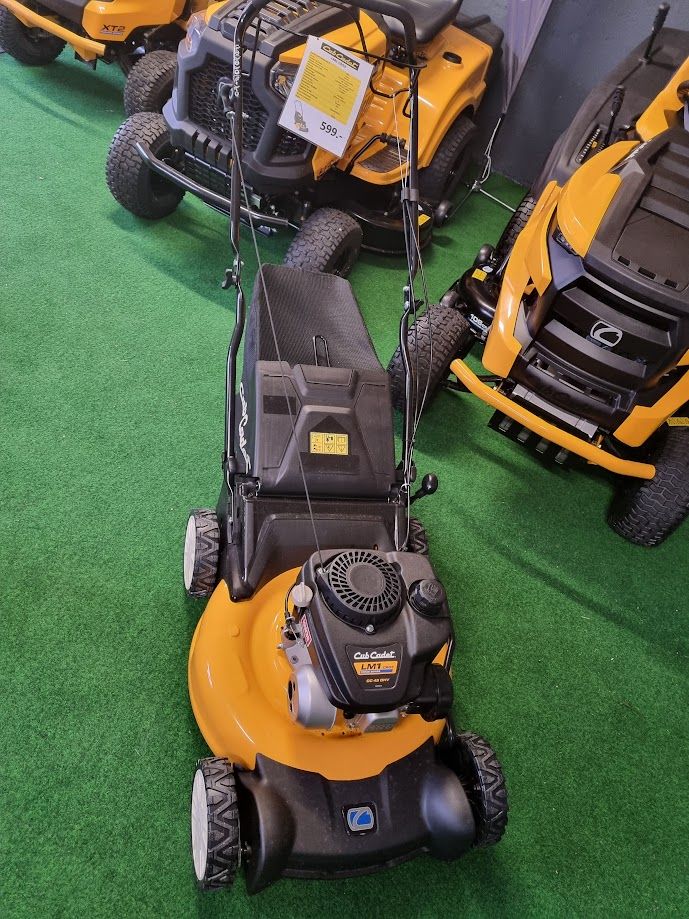 Tondeuse CubCadet LM1 CR53