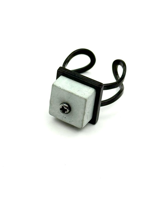 Mint Bolt