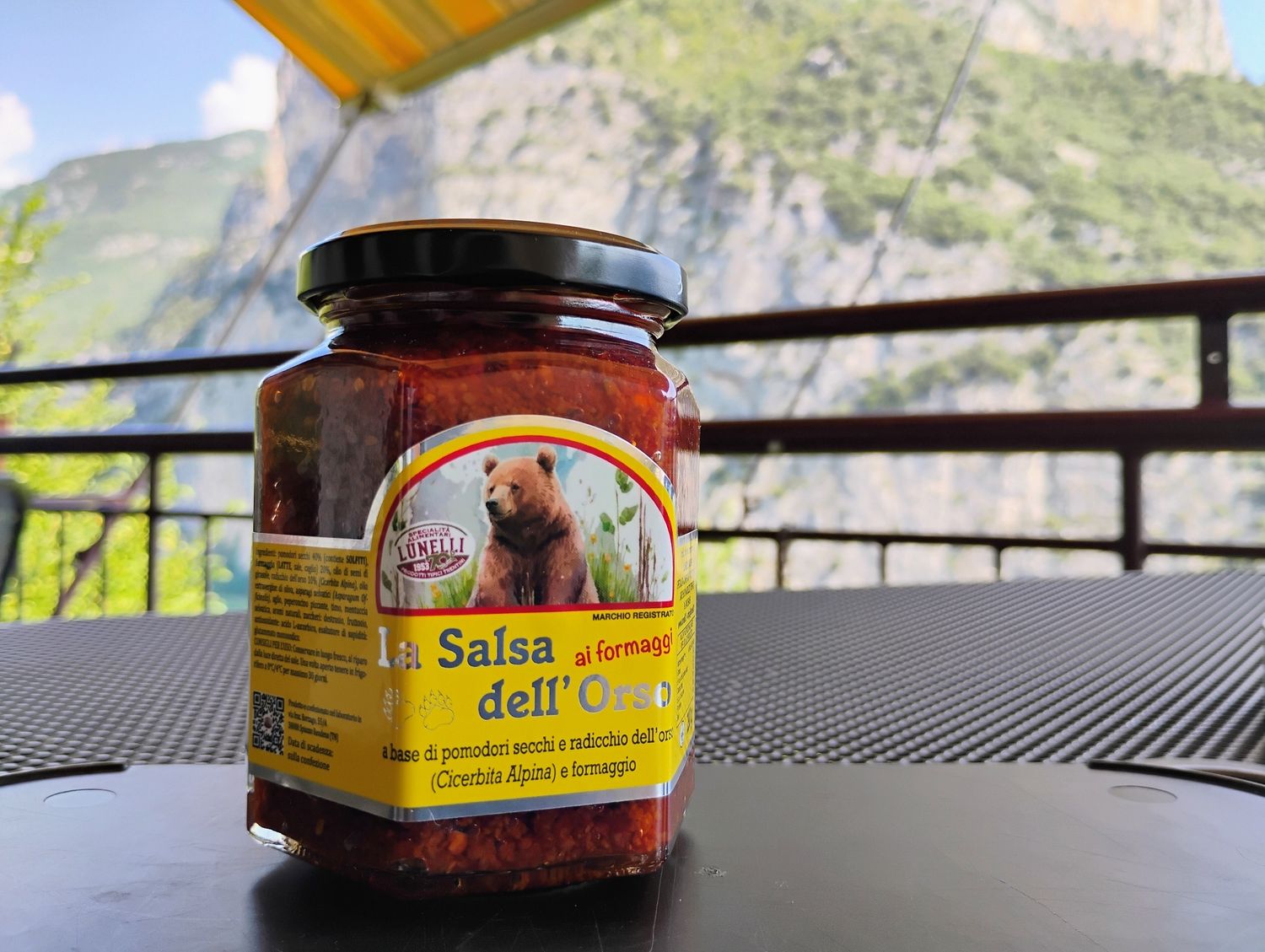 Salsa dell&#39; orso + formaggio