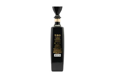 TEQUILA LA SANTA BLACK AÑEJO TRIPLE BARRICA