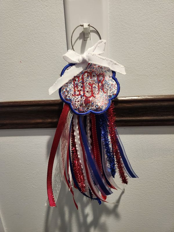 Bag tag-glitter with tassels