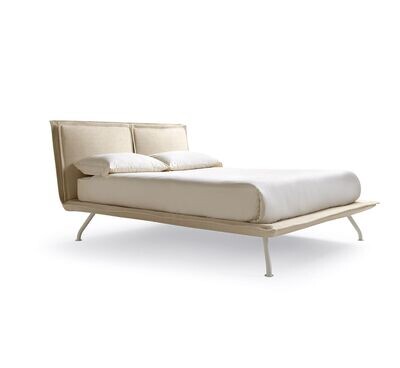 Letto matrimoniale Noctis KENNY imbottito, vista prospettica su fondo bianco