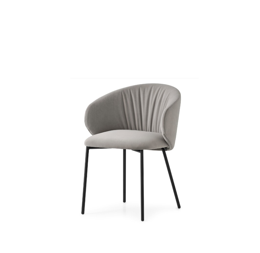 Sedia Connubia TUKA SOFT CB/2161 MTO isolata, vista frontale