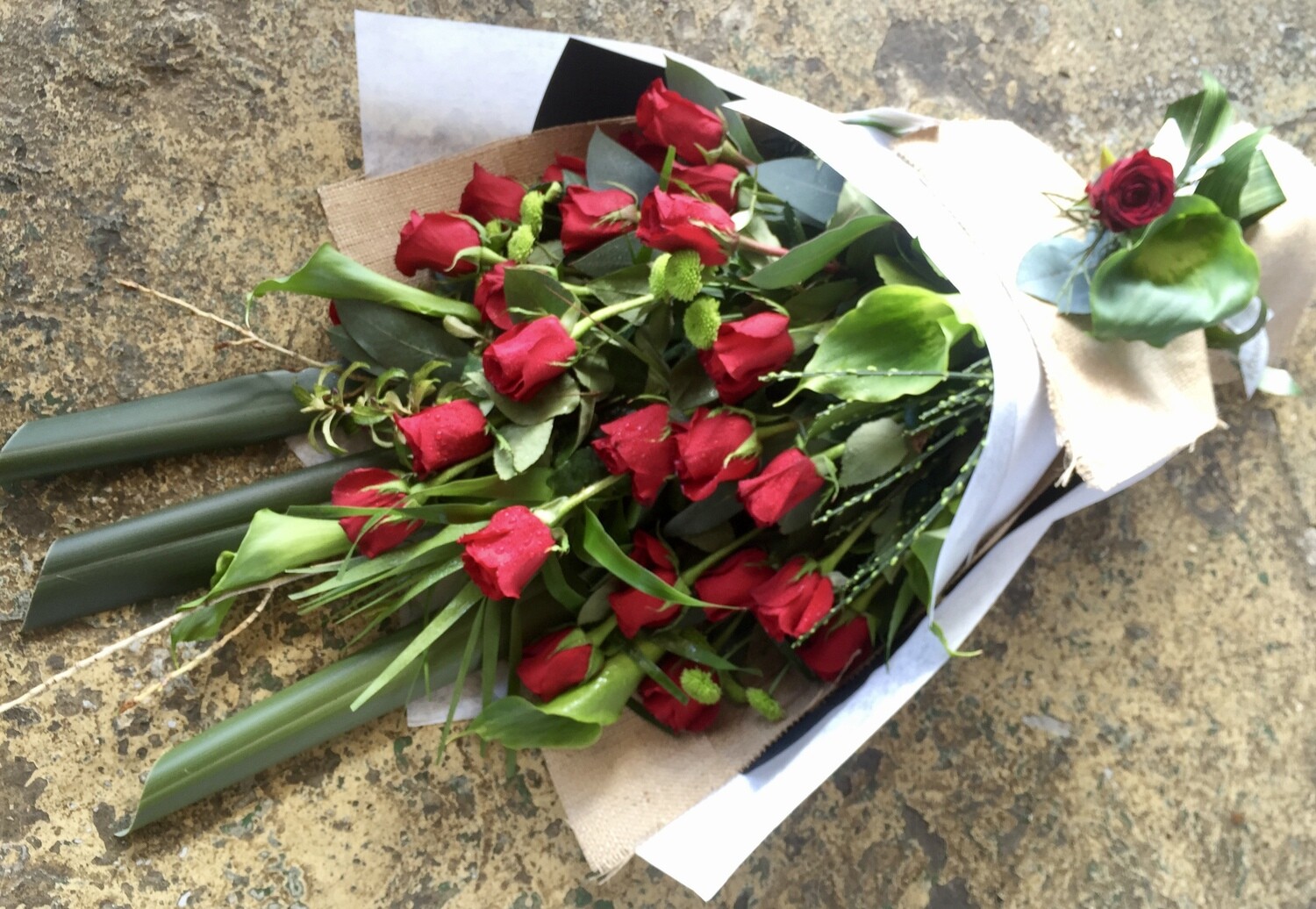 50 long stem roses 50 long stem roses