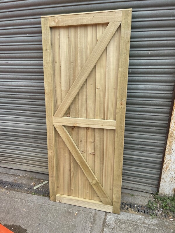 Featheredge Gates