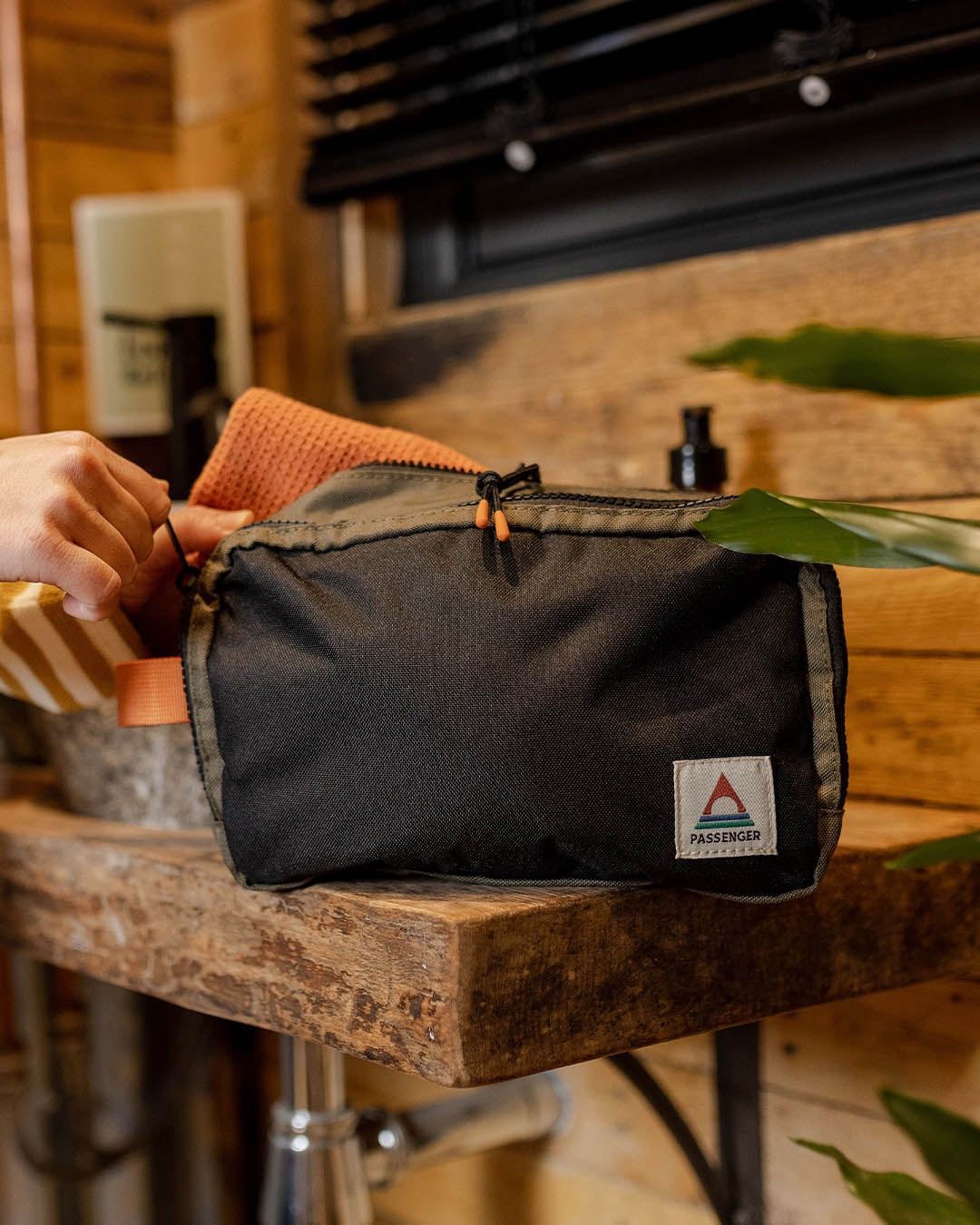 Travel Recycled Wash Kit