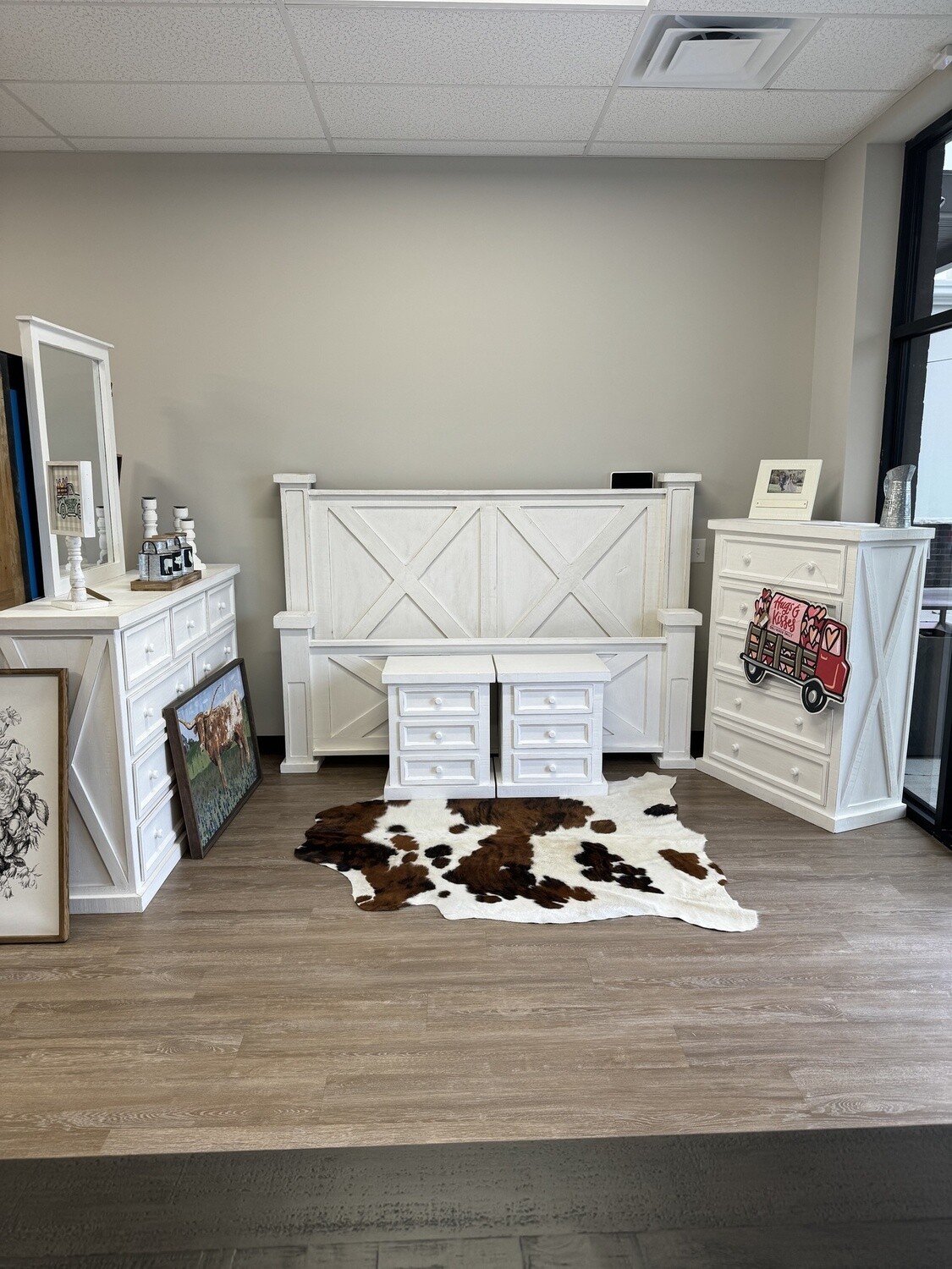 HIGH COTTON DOUBLE X WHITE BEDROOM SET