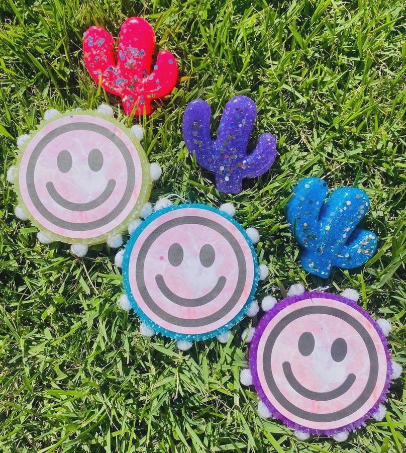 Pom Smiley Freshies