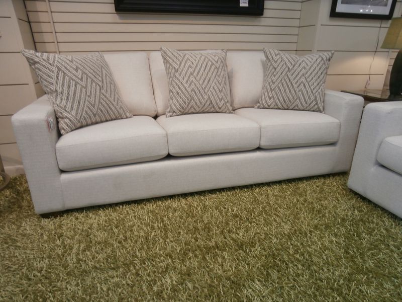 Delana Sofa Set