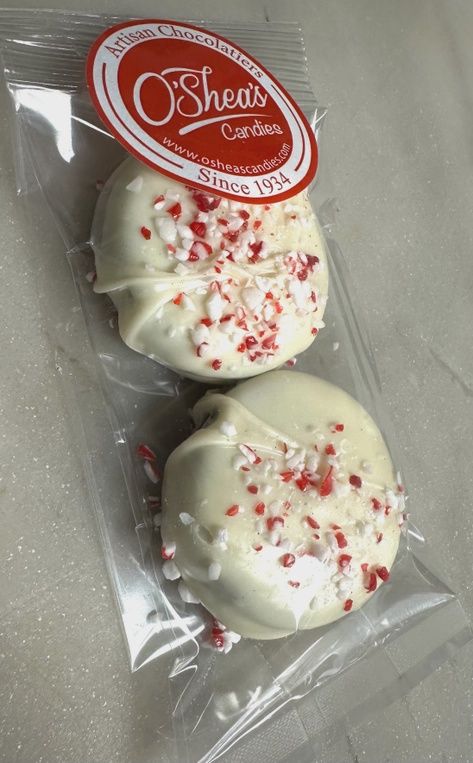 Oreo Dipped White Chocolate w/ Peppermint Bits 2 Pack