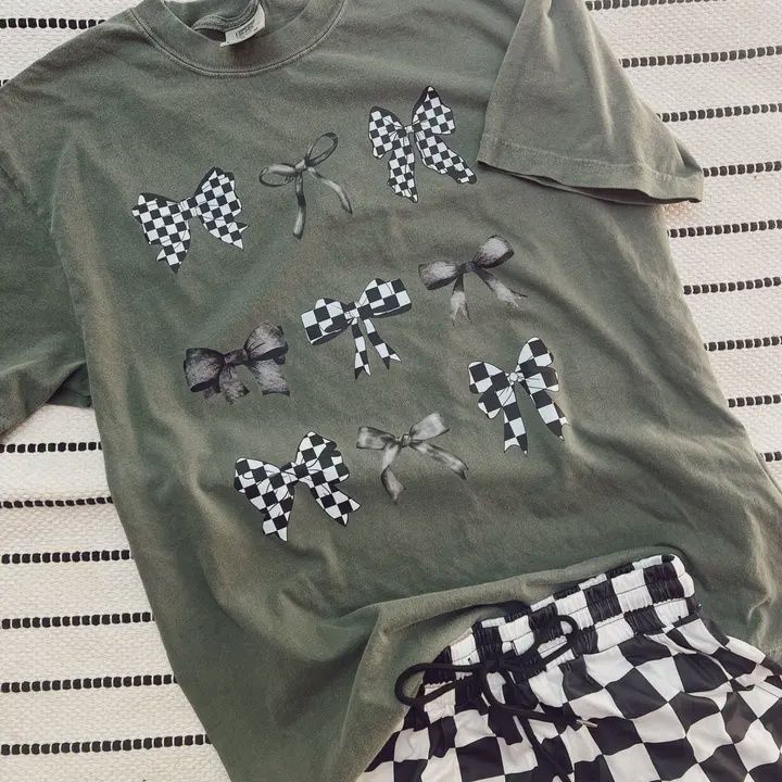 Checkered Bows Graphic Tee